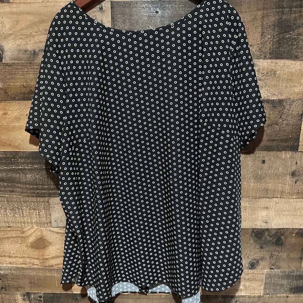 Ava & Viv 4 X black short sleeve blouse plus size dots